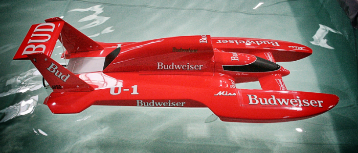 MHZ Miss Budweiser T-3 Modell 1:8